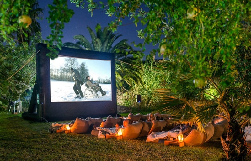 how to watch movies outdoors